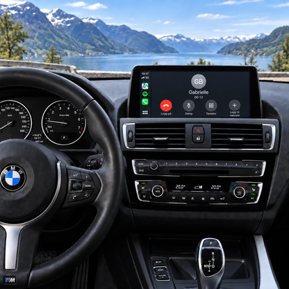 Handsfree-samtale med norske samtaleknapper på CarPlay-skjermen i BMW 1-/2-serie.